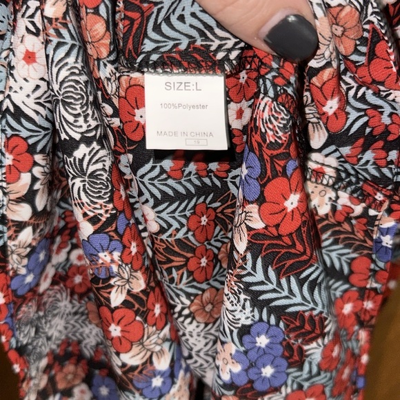 Women’s Blouse with tie strings - Picture 3 of 3